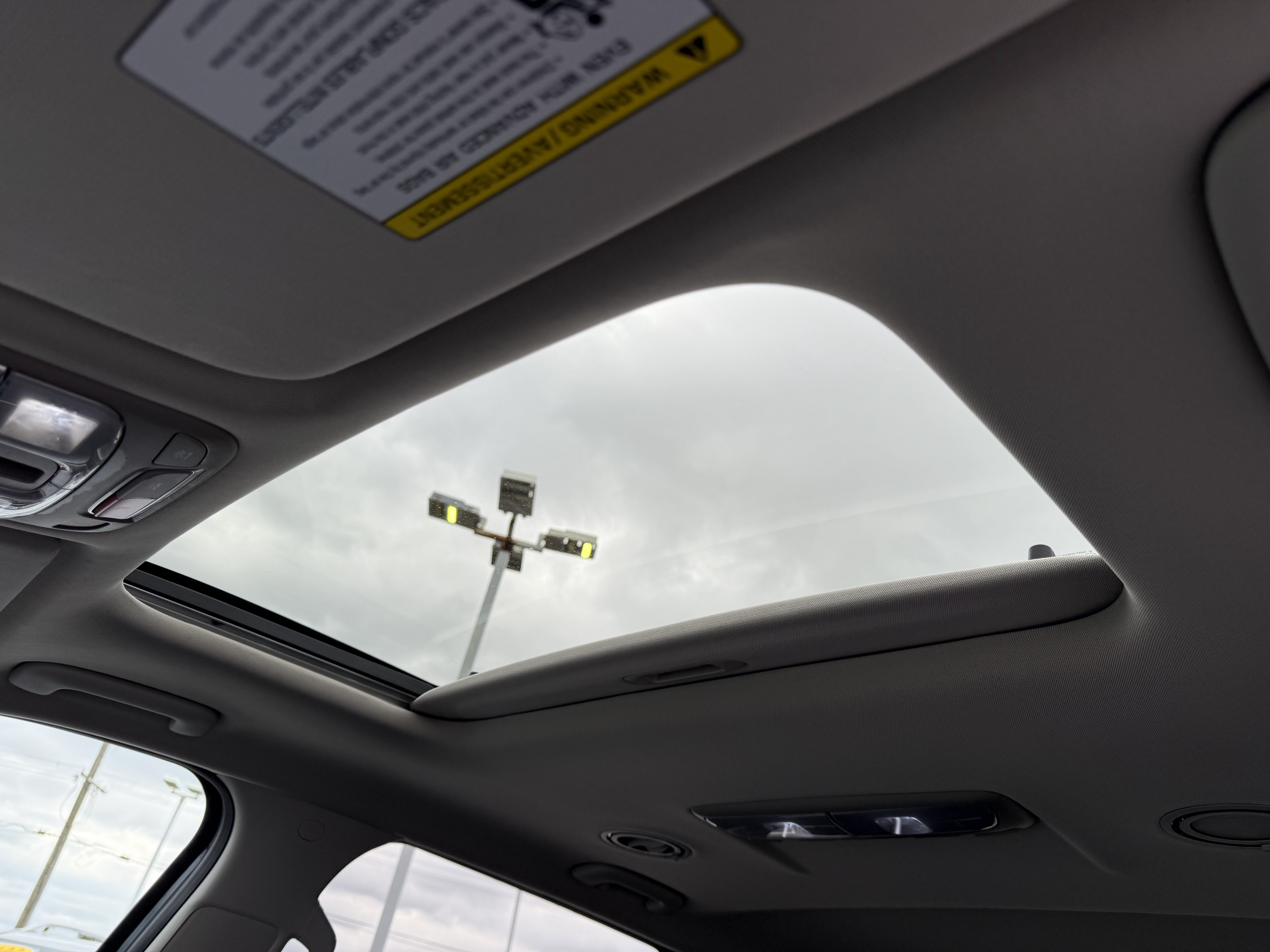 Used 2024 Kia Telluride S w/ S Sunroof Package AWD/4WD image 14