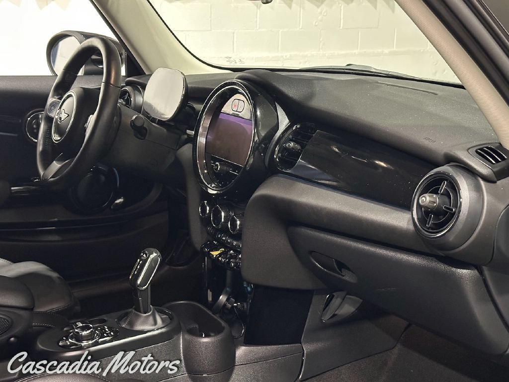 Used 2022 MINI Cooper SE FWD image 21