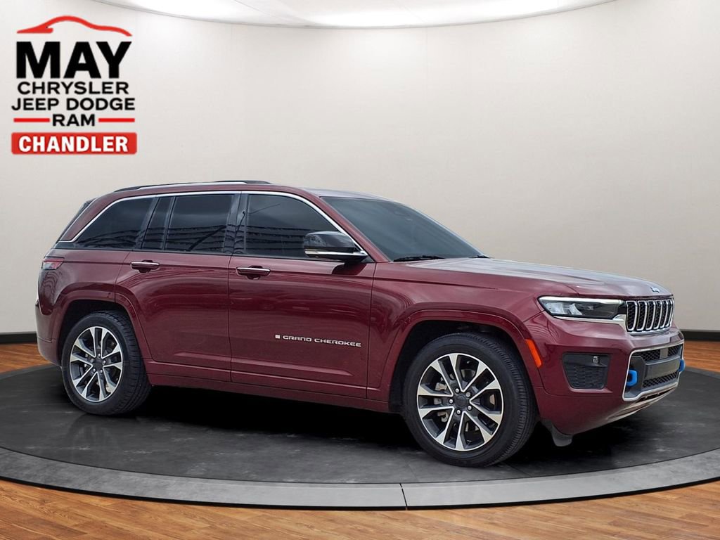 Used 2022 Jeep Grand Cherokee Overland w/ Advanced Protech Group III image 21