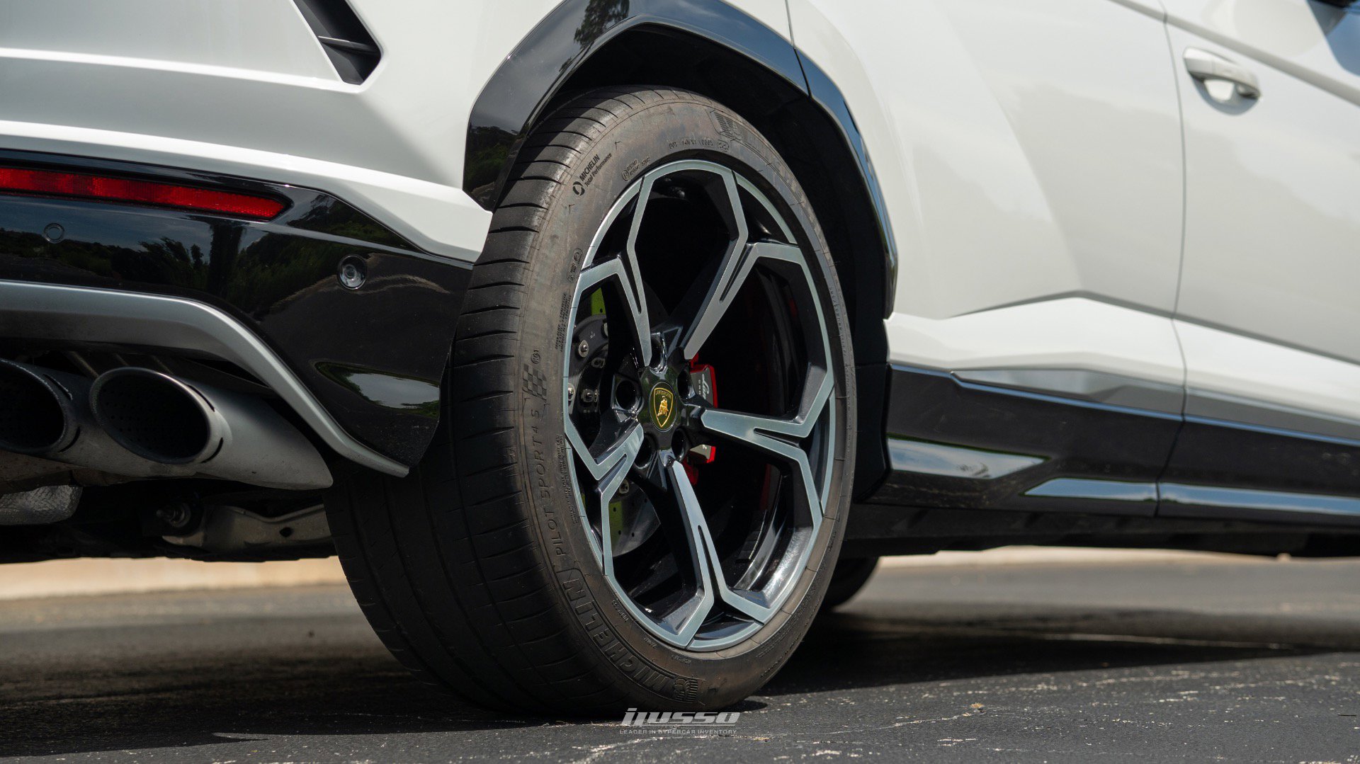 Used 2021 Lamborghini Urus image 10