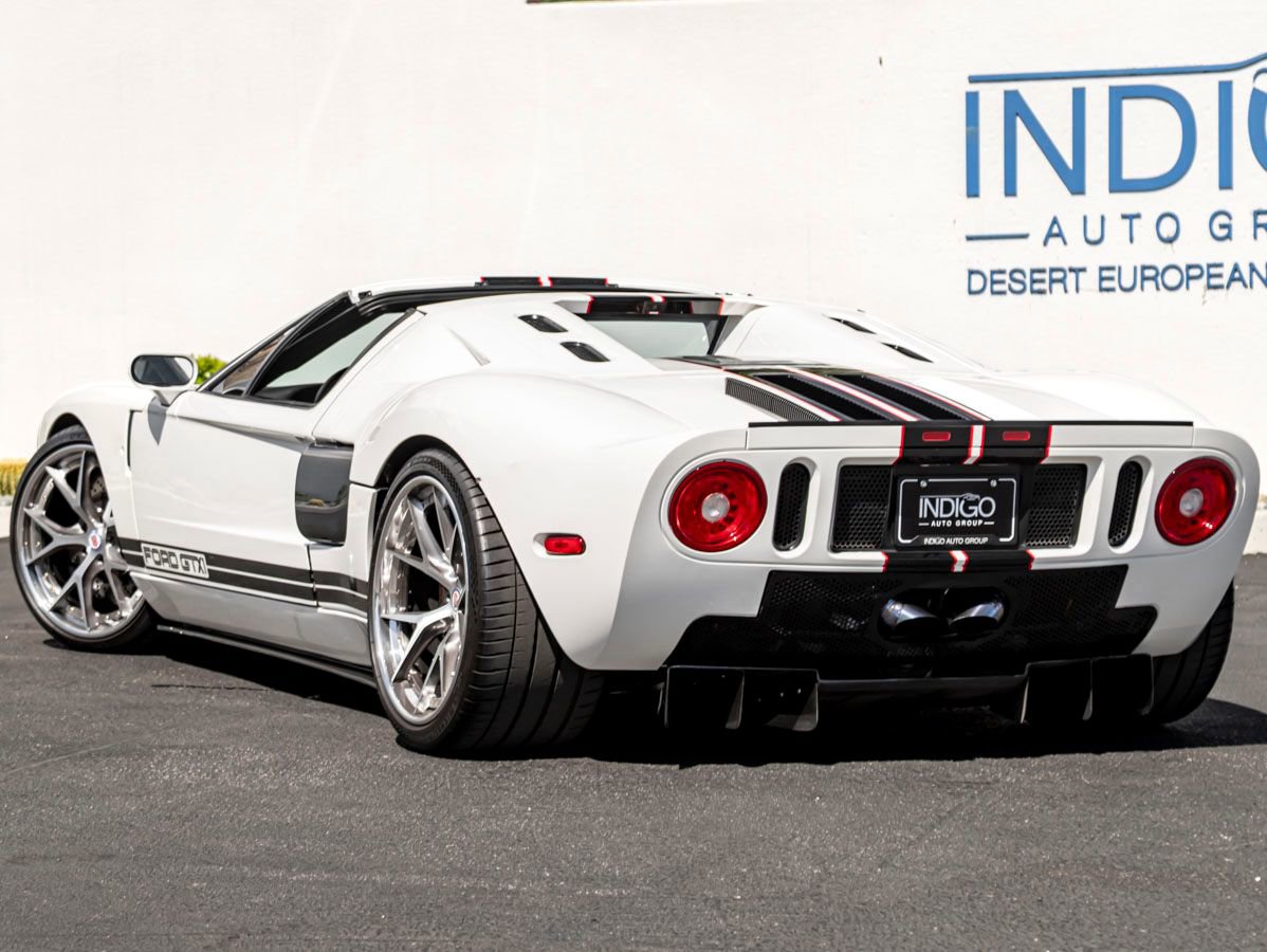 Used 2005 Ford GT image 10