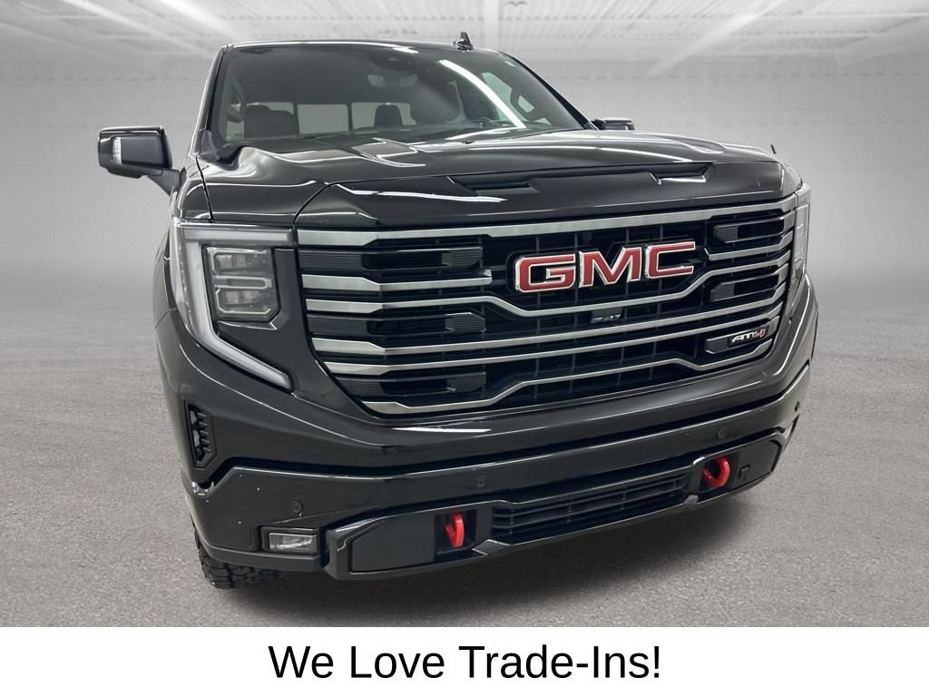 Used 2025 GMC Sierra 1500 AT4 w/ AT4 Premium Package AWD/4WD image 3
