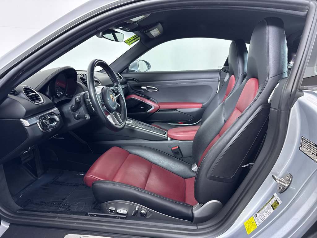 Used 2018 Porsche 718 Cayman image 5