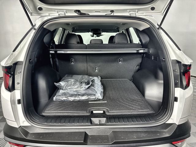 New 2026 Hyundai Tucson SE image 30