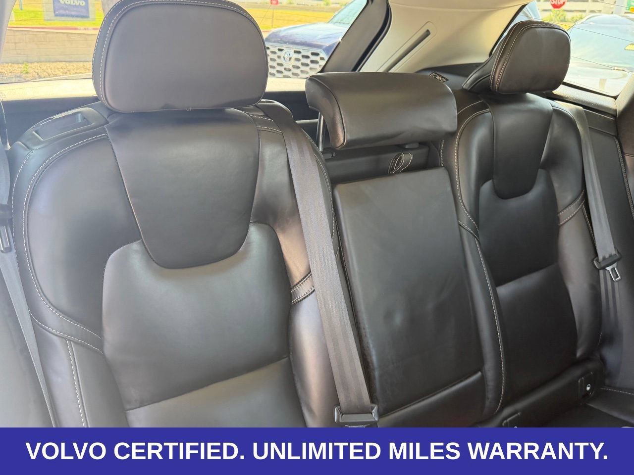 Certified 2024 Volvo XC60 T8 Ultimate w/ Protection Package Premier AWD/4WD image 35