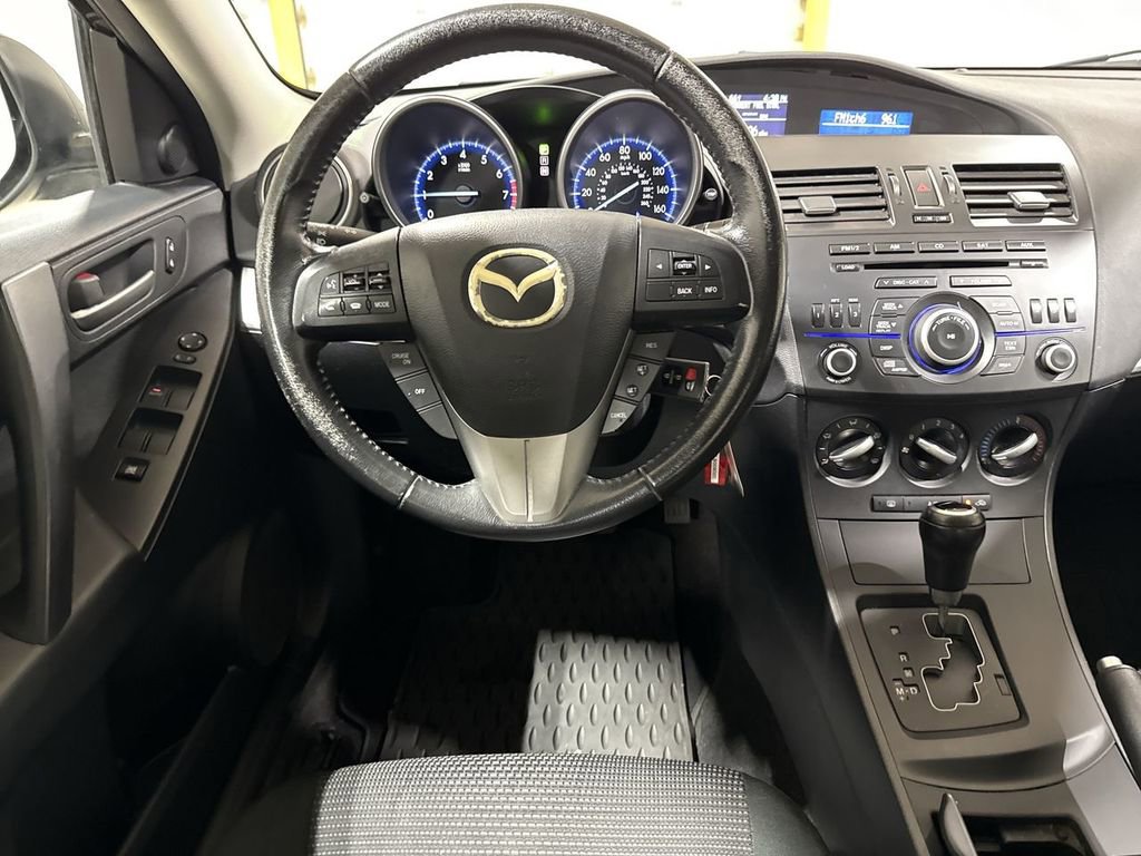 Used 2012 MAZDA MAZDA3 i Touring FWD image 11
