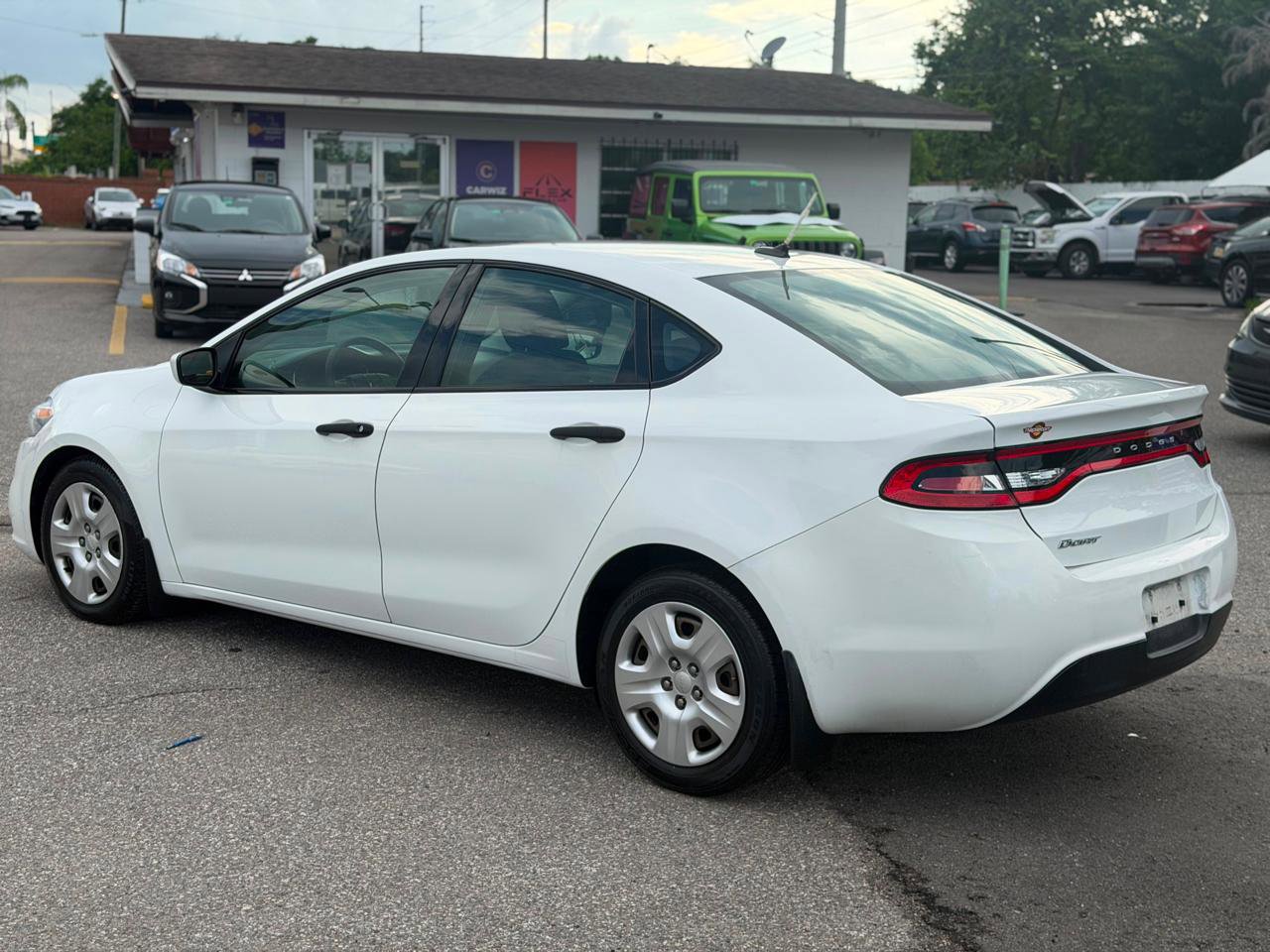 Used 2013 Dodge Dart SE w/ Value Group FWD image 4