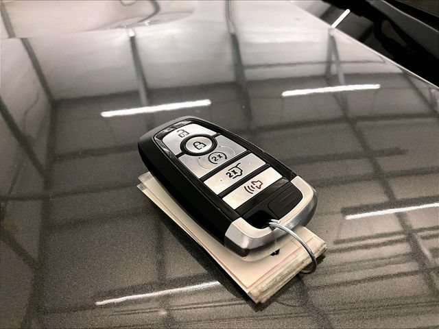 Used 2020 Ford Explorer XLT w/ Equipment Group 202A AWD/4WD image 9