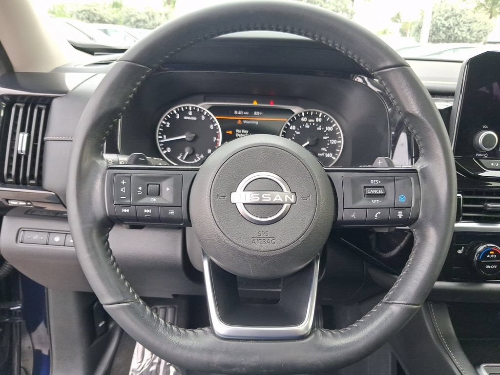 Certified 2023 Nissan Pathfinder SV w/ SV Premium Package FWD image 18