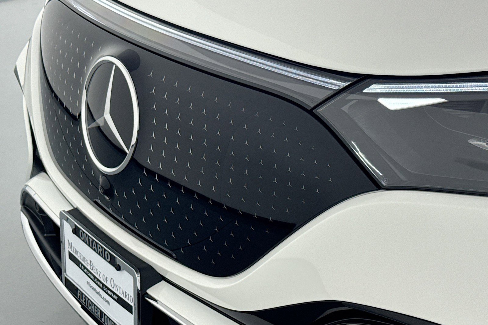 New 2026 Mercedes-Benz EQE 320 4MATIC SUV image 11