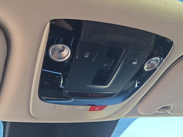 Used 2023 Kia Sorento SX Prestige image 32