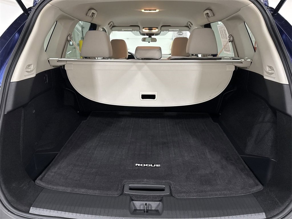 Used 2021 Nissan Rogue SV image 23