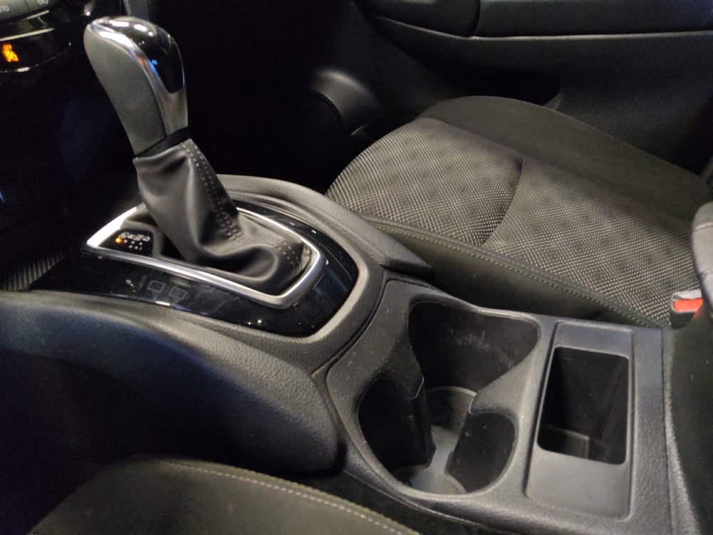 Used 2017 Nissan Rogue Sport SV image 26