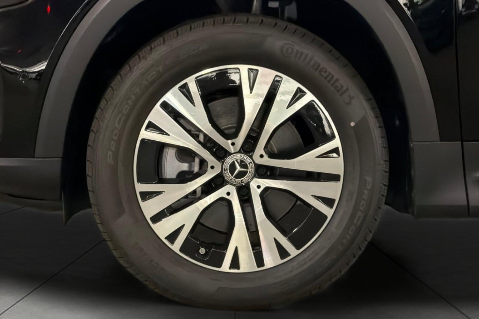 New 2025 Mercedes-Benz GLB 250 image 25