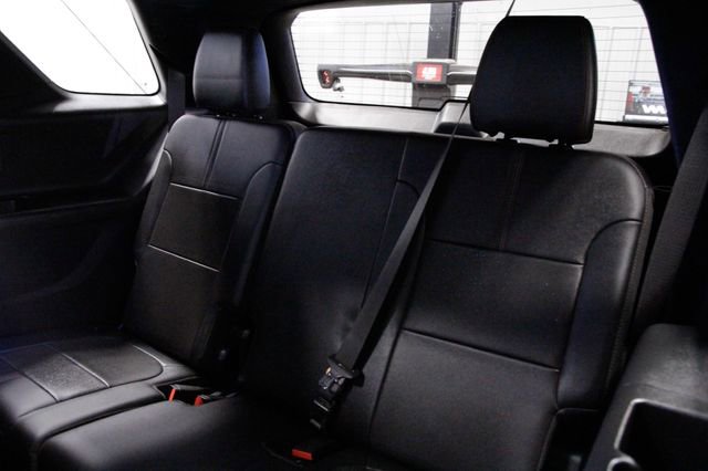 Used 2023 Chevrolet Traverse RS image 18