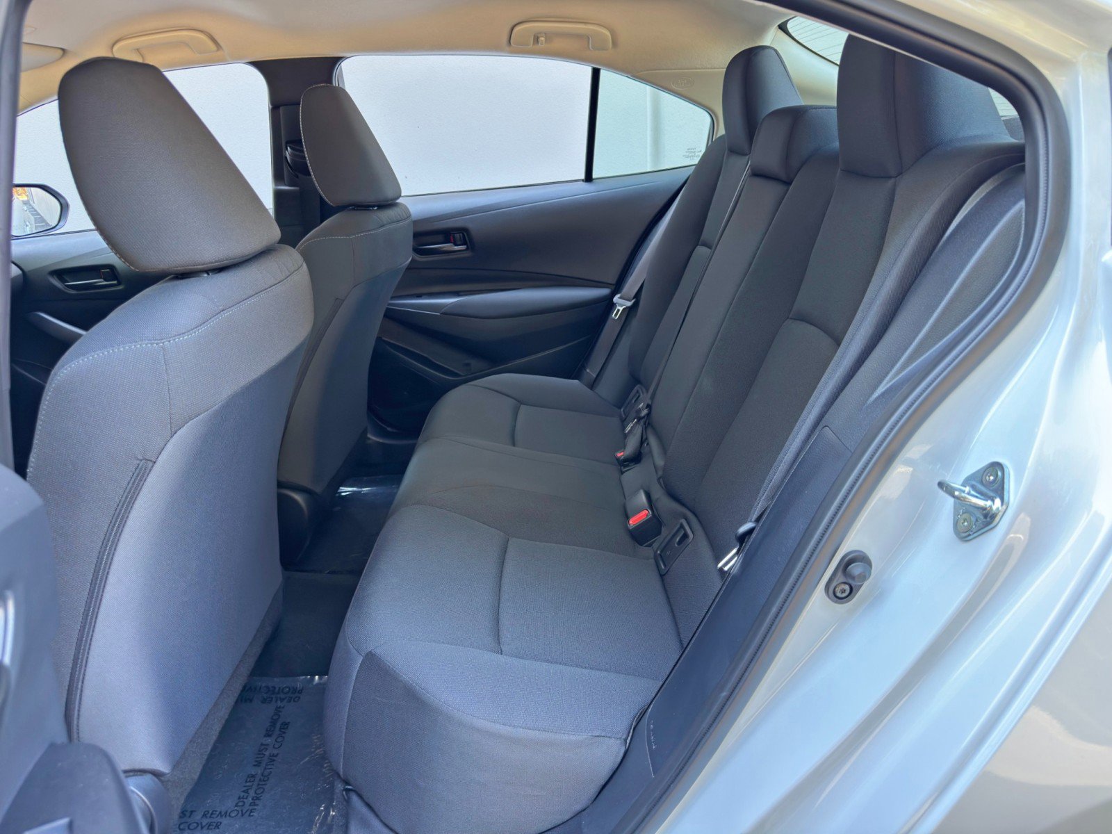 Used 2025 Toyota Corolla LE FWD image 37