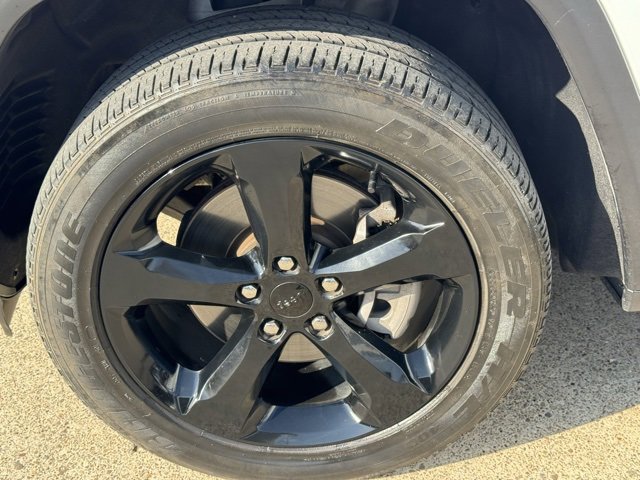 Used 2023 Jeep Grand Cherokee L Altitude image 23