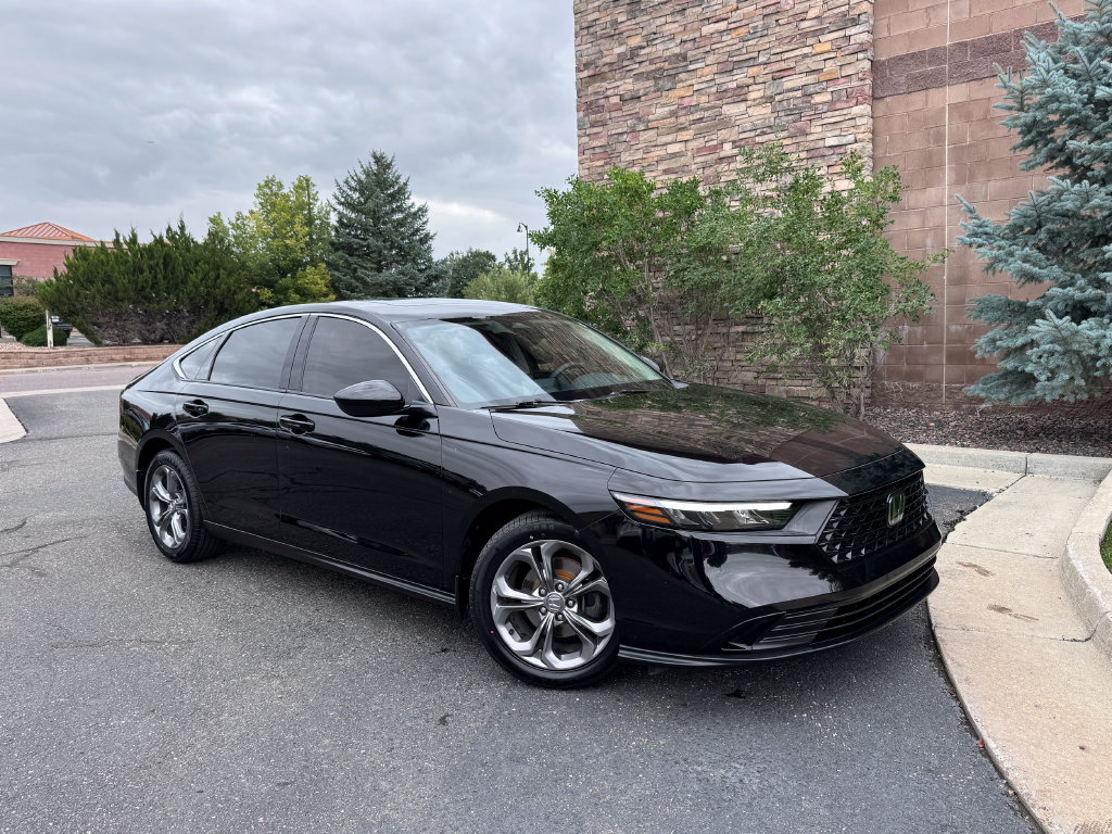 Used 2024 Honda Accord EX image 2