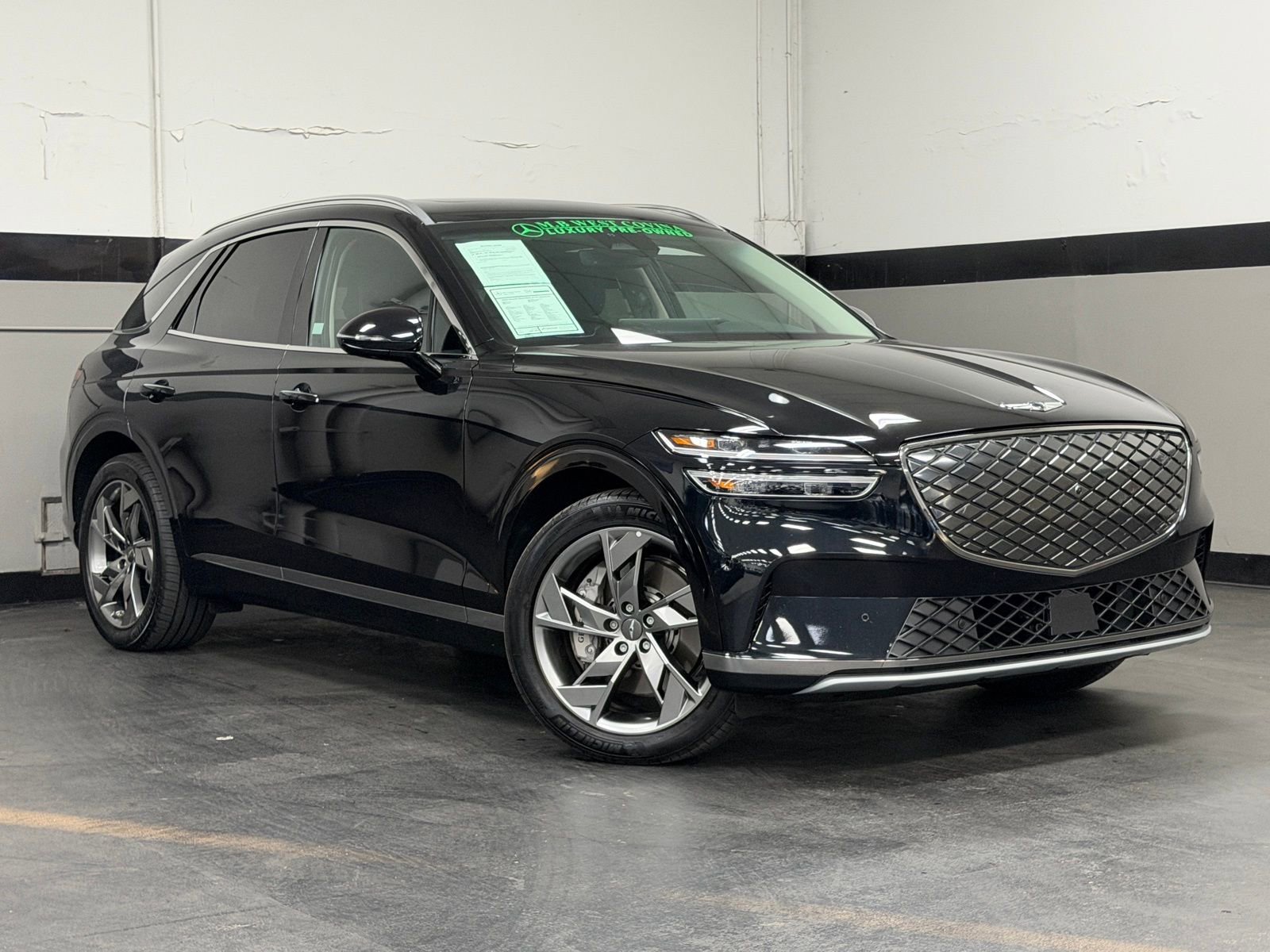 Used 2025 Genesis Electrified GV70 Advanced image 2