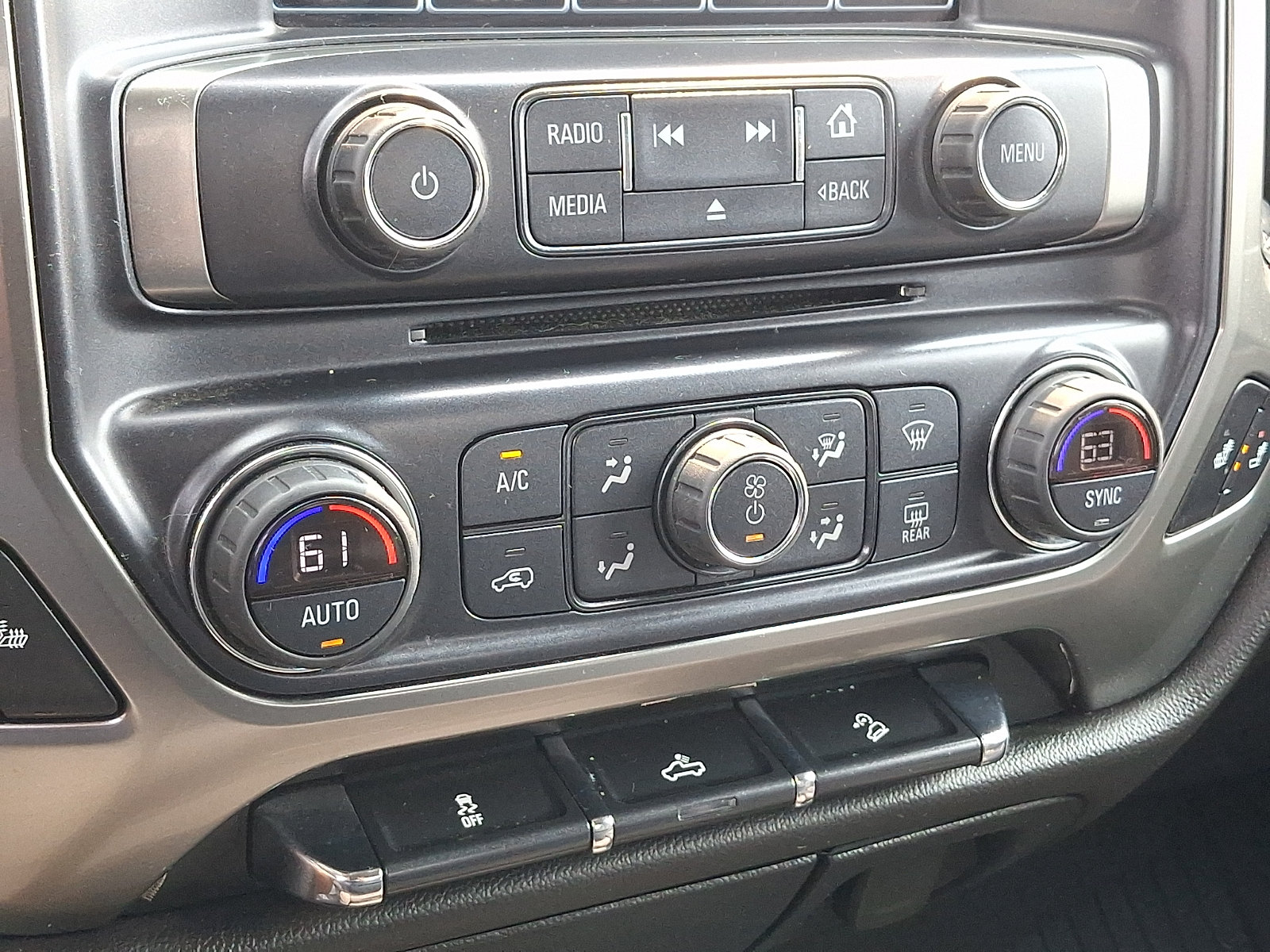 Used 2019 Chevrolet Silverado 1500 LT w/ All Star Edition AWD/4WD image 15