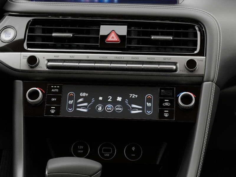 Used 2026 Genesis G70 2.5T image 15