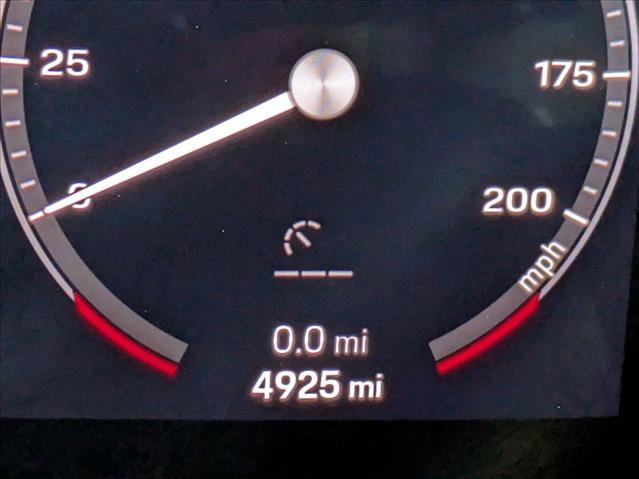 Used 2024 Porsche 911 Carrera 4 AWD/4WD image 12