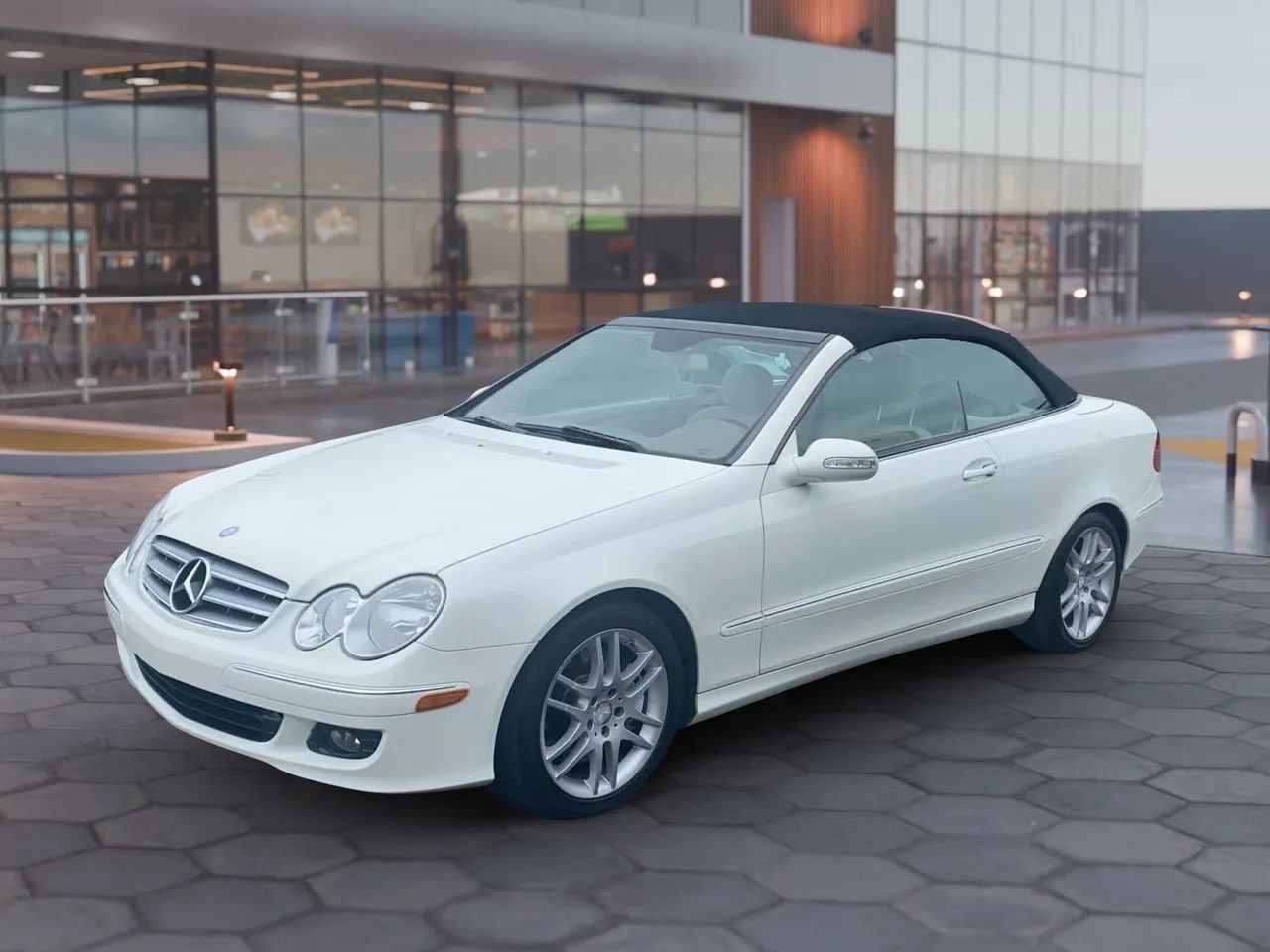 Used 2009 Mercedes-Benz CLK 350 Cabriolet image 9