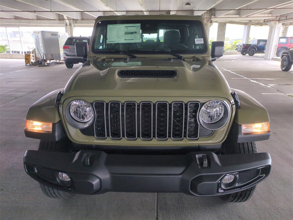 New 2025 Jeep Gladiator Sport image 3