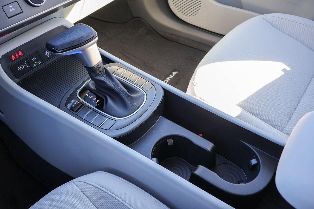 New 2026 Hyundai Kona SE image 19