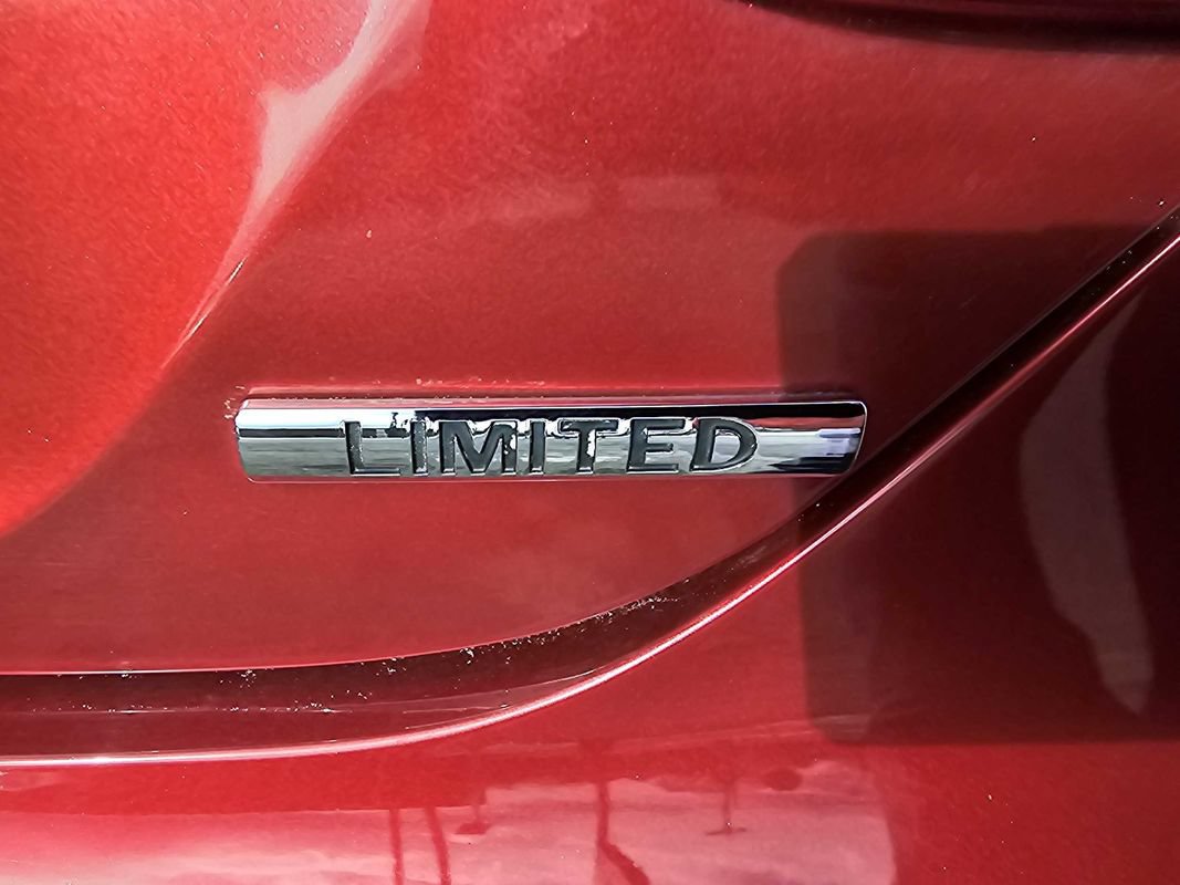 Used 2011 Hyundai Sonata Limited FWD image 3