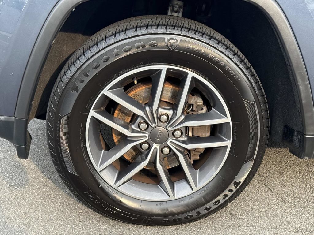 Used 2020 Jeep Grand Cherokee Limited AWD/4WD image 8
