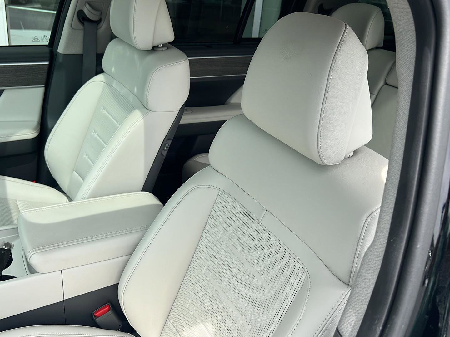 Used 2024 Hyundai Santa Fe Limited image 30