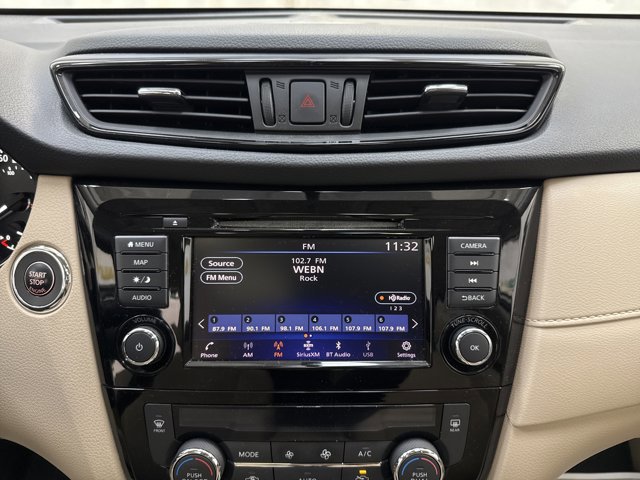 Used 2018 Nissan Rogue SV w/ Sun & Sound Touring Package image 21