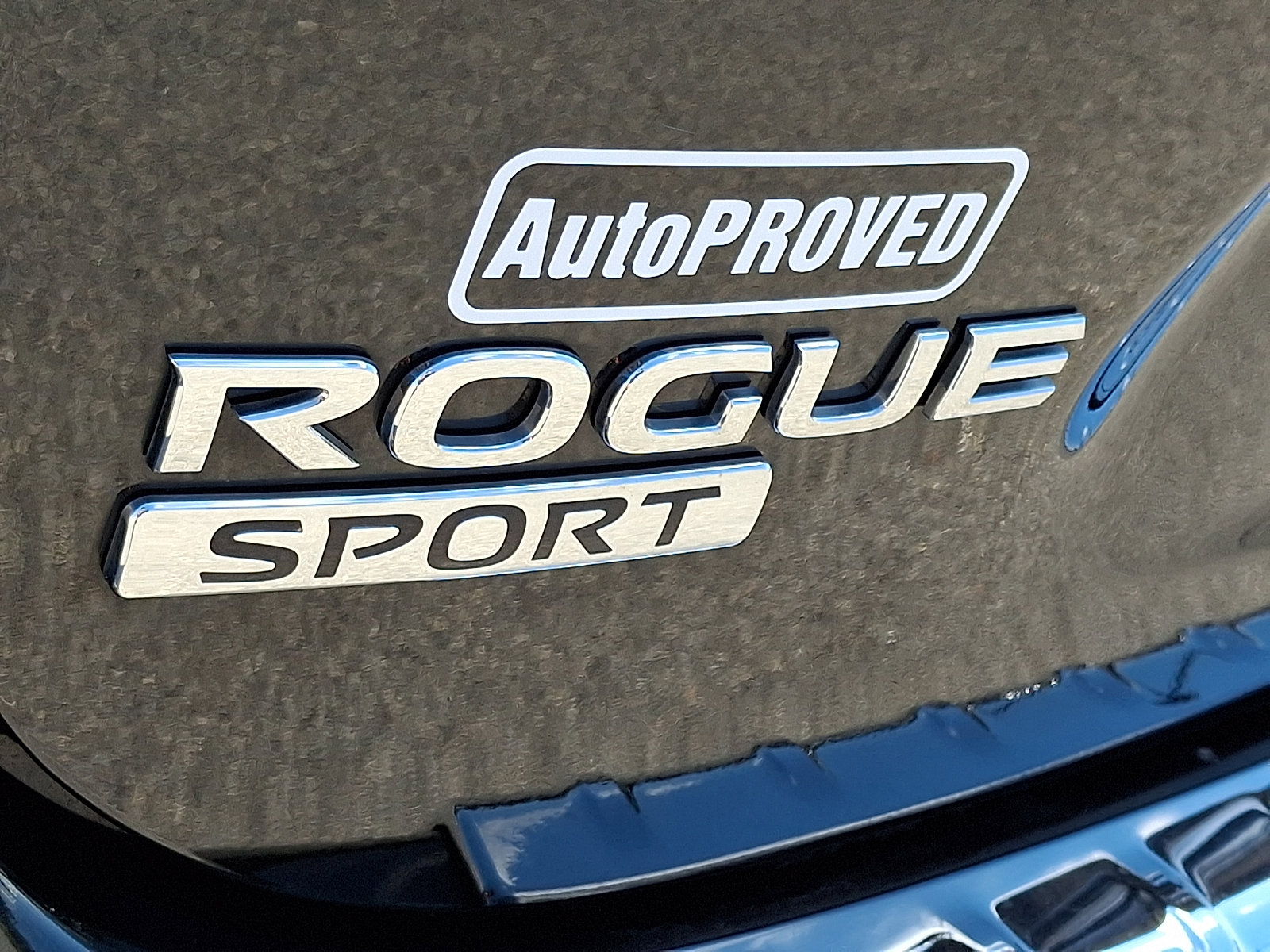 Used 2018 Nissan Rogue Sport S w/ S Appearance Package FWD image 29