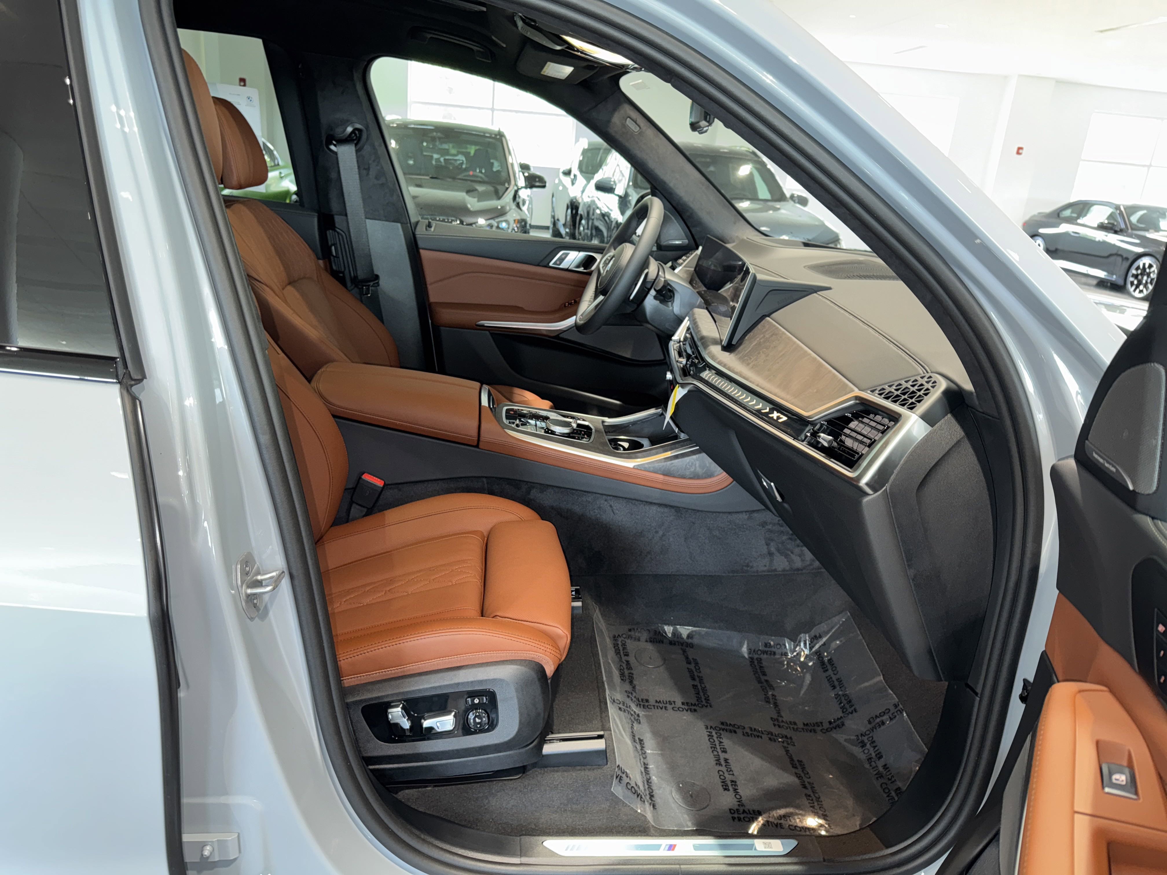 New 2026 BMW X7 xDrive40i w/ M Sport Package image 9