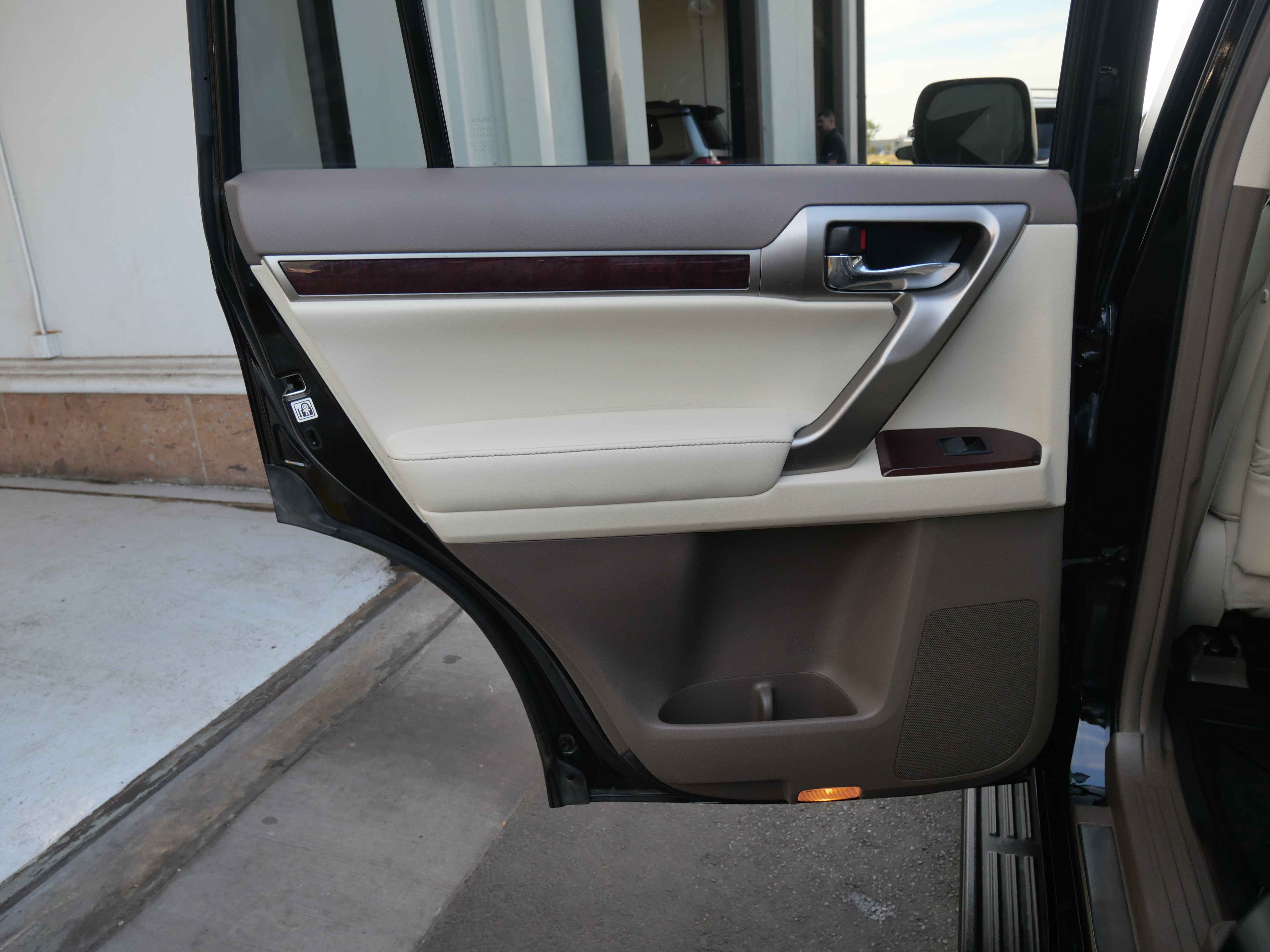 Used 2019 Lexus GX 460 image 8