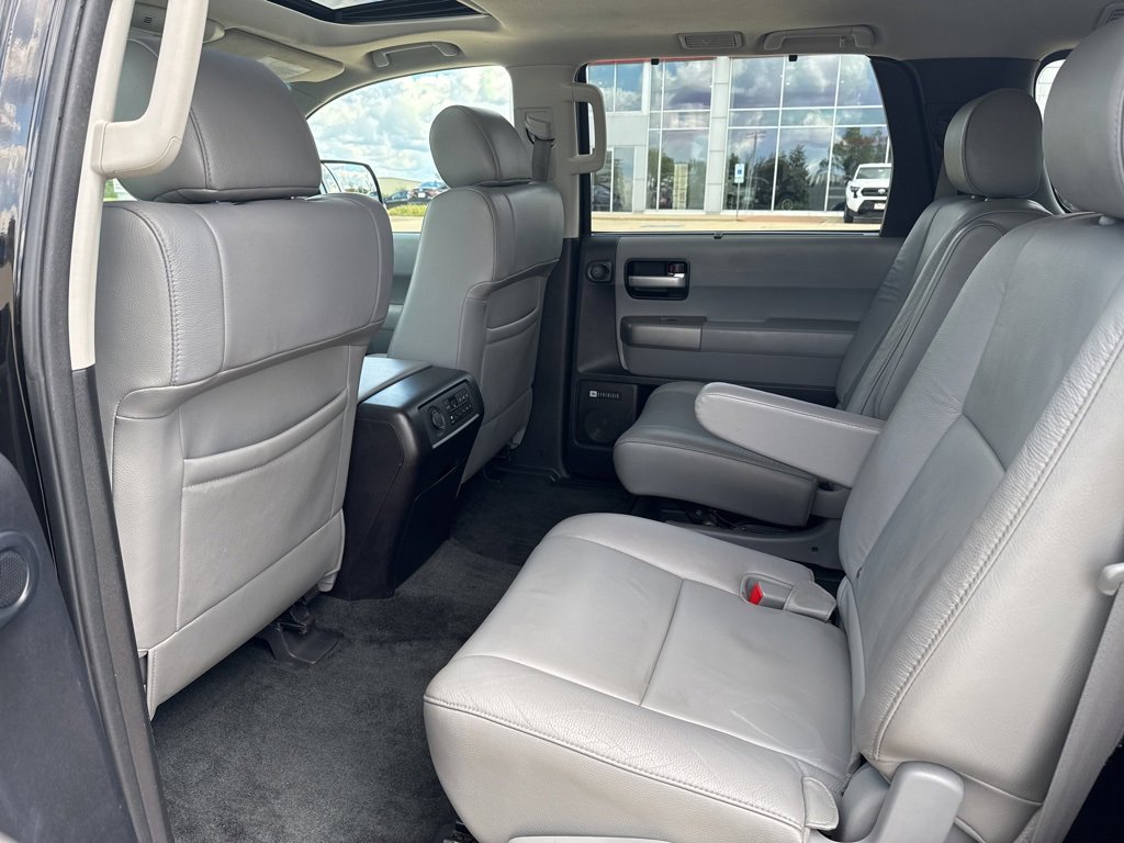 Used 2017 Toyota Sequoia Limited w/ Safety & Convenience Package image 9