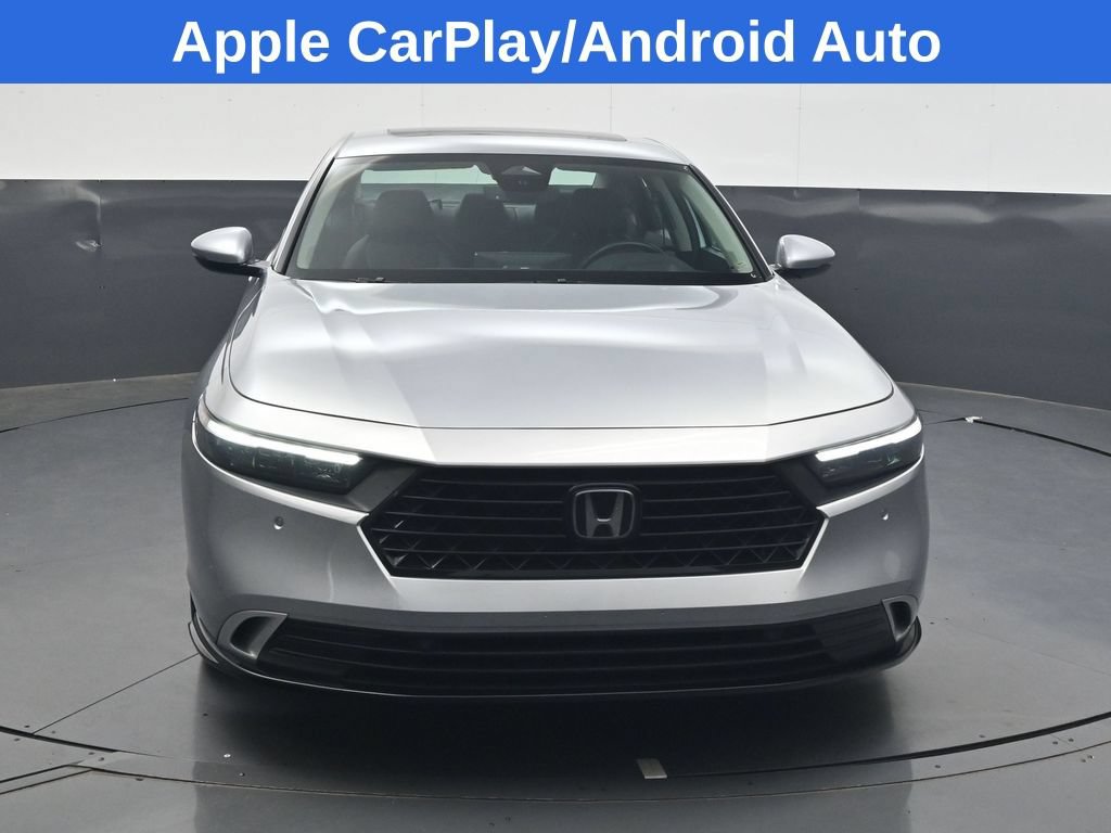 Used 2025 Honda Accord Touring image 9