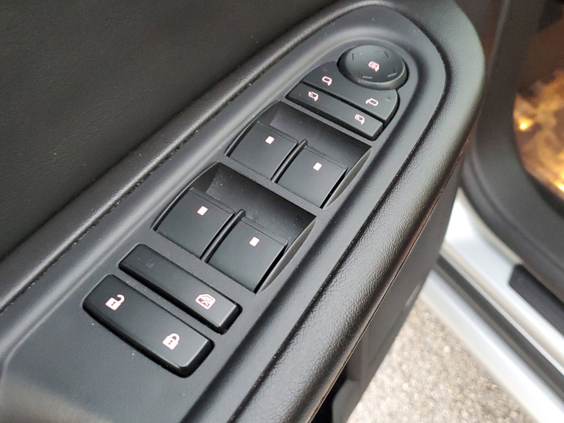 Used 2016 GMC Acadia Denali image 24