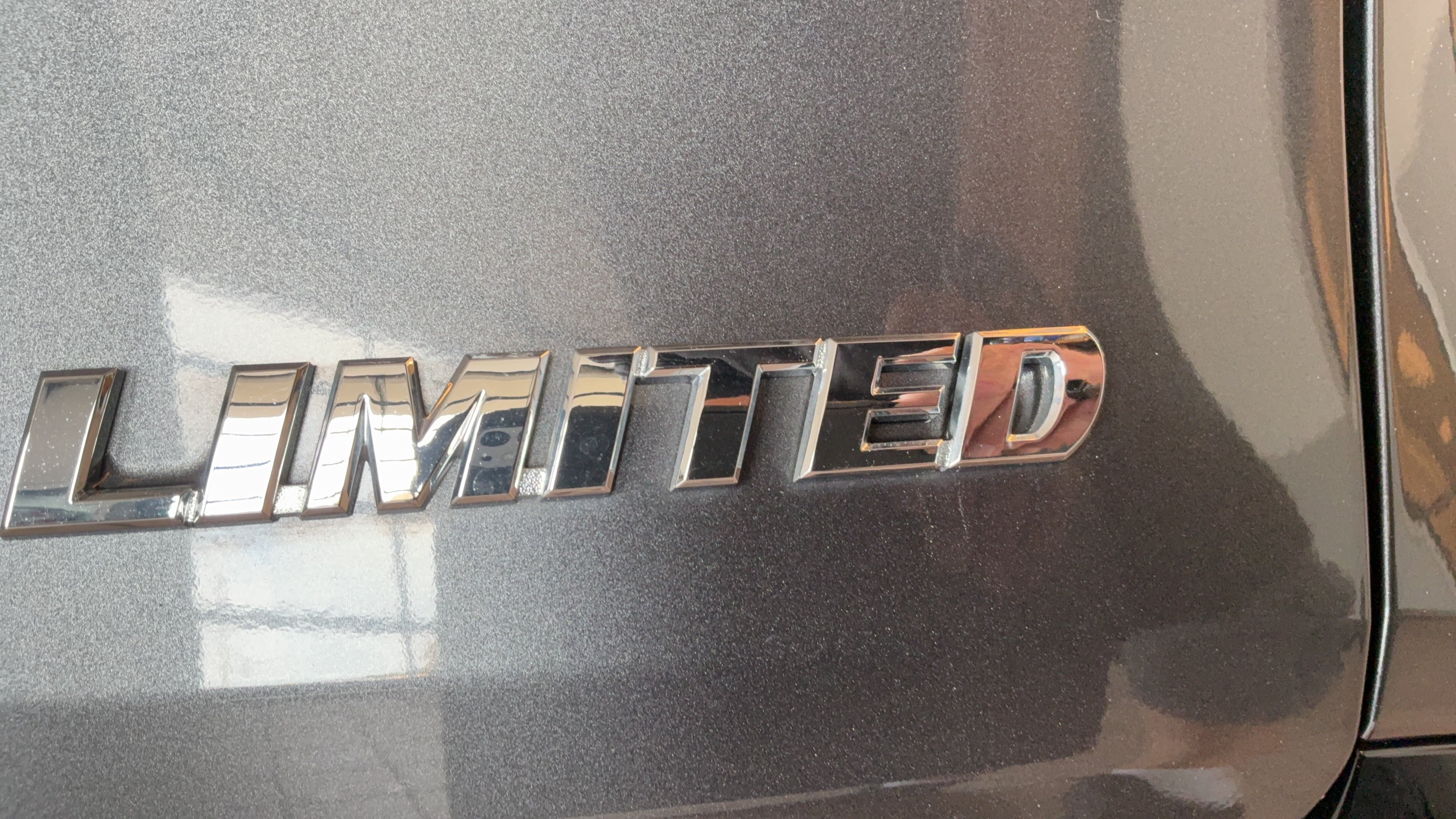 Certified 2025 Toyota Sienna Limited AWD/4WD image 40
