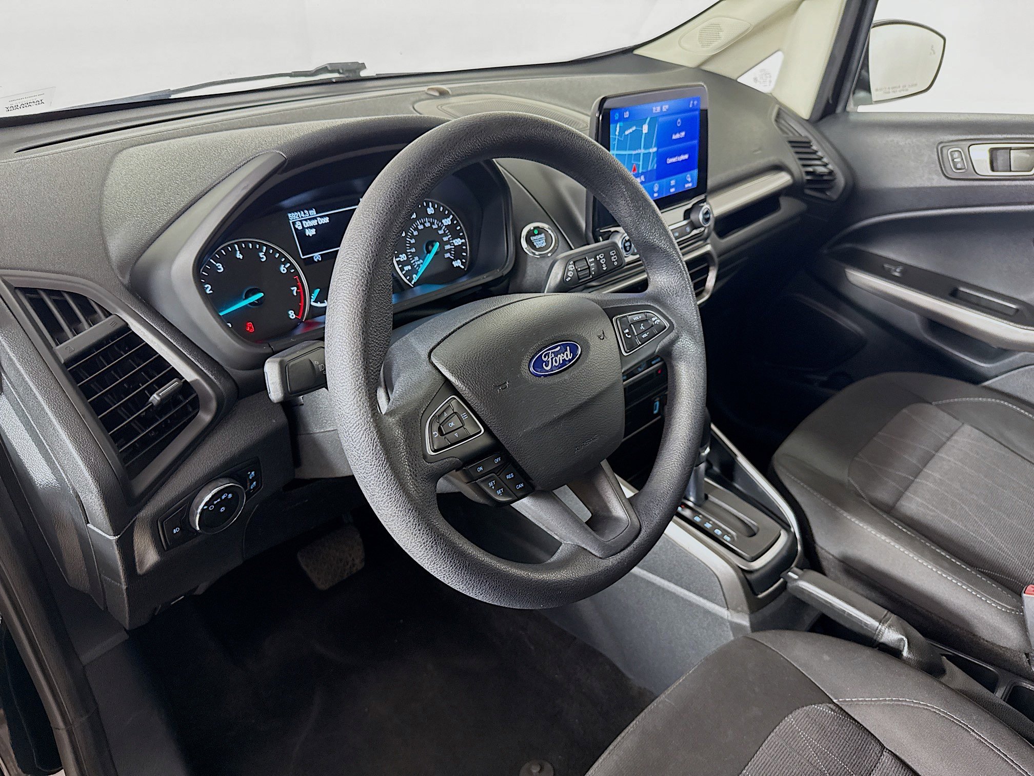 Used 2021 Ford EcoSport SE w/ SE Convenience Package image 8