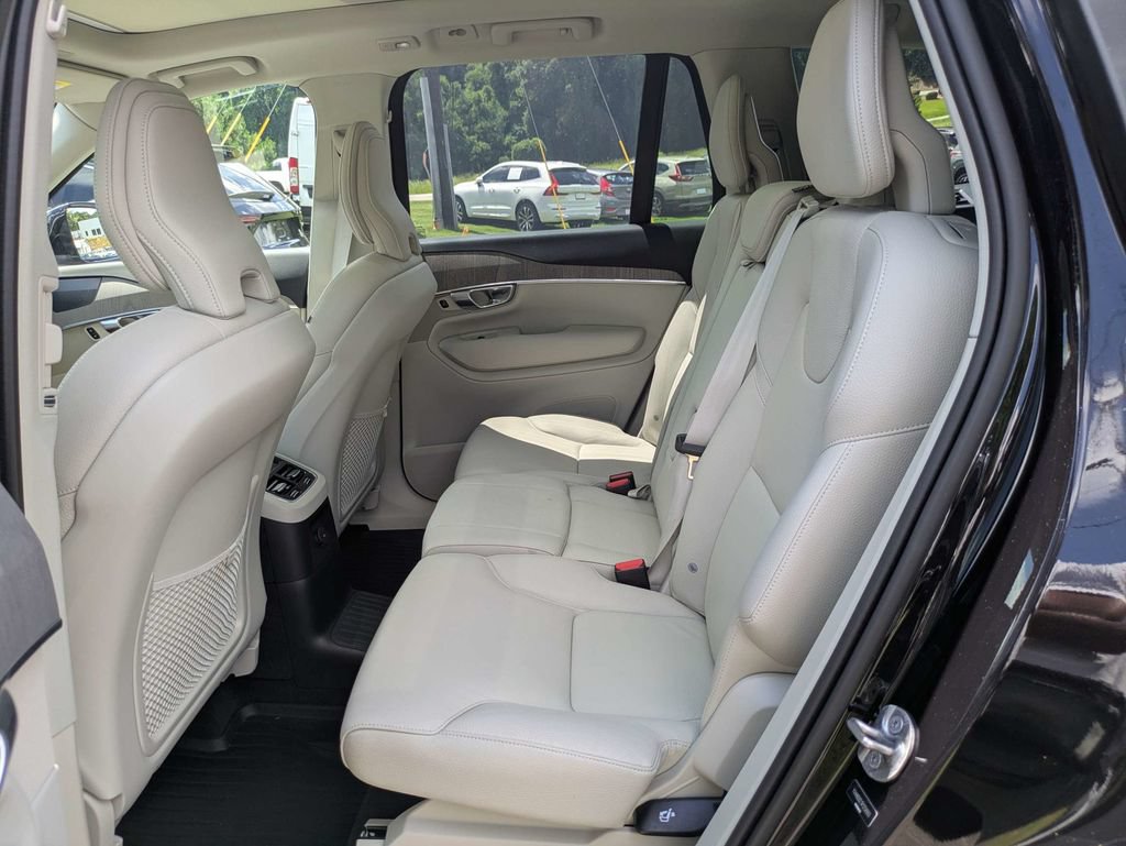 Used 2024 Volvo XC90 T8 Plus AWD/4WD image 15