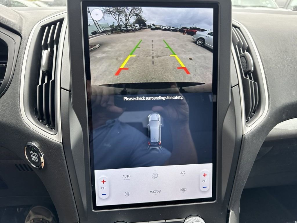 New 2024 Ford Edge SE w/ Black Appearance Package image 7