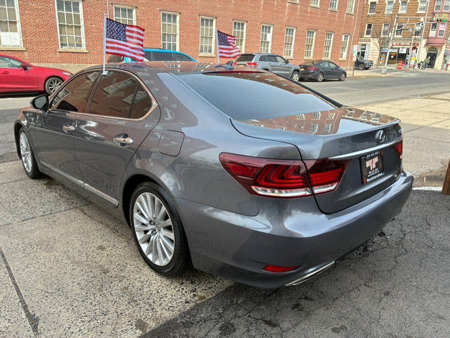 Used 2013 Lexus LS 460 AWD w/ Comfort Pkg image 5
