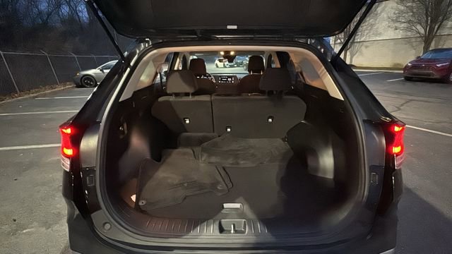 Used 2024 Kia Sportage LX image 37