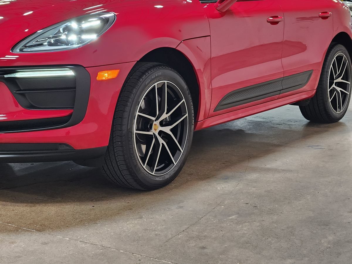Used 2023 Porsche Macan AWD/4WD image 17