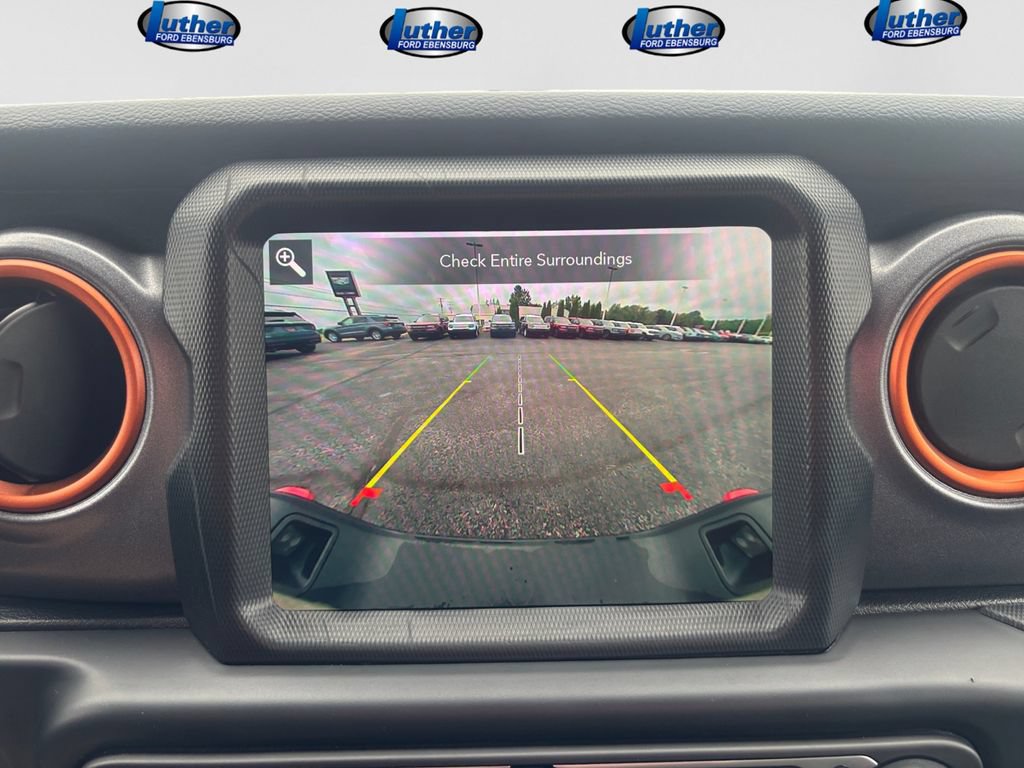 Used 2022 Jeep Gladiator Mojave w/ Cold Weather Group AWD/4WD image 24