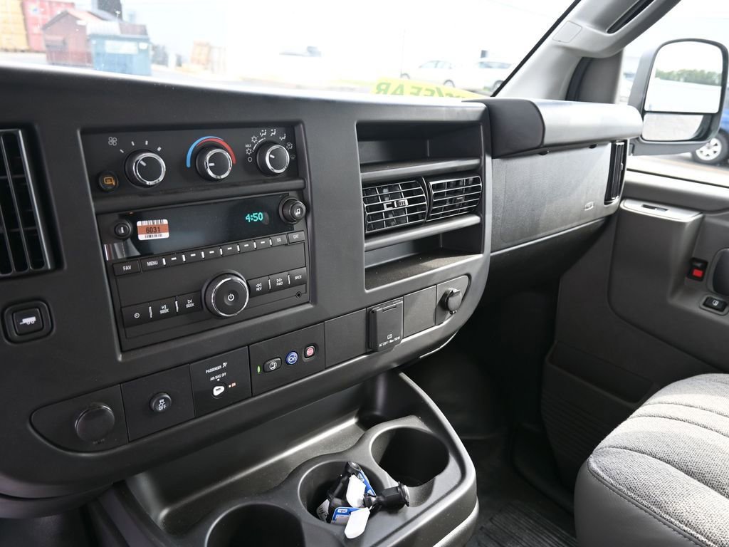 New 2025 GMC Savana 3500 w/ Power Convenience Package RWD image 19
