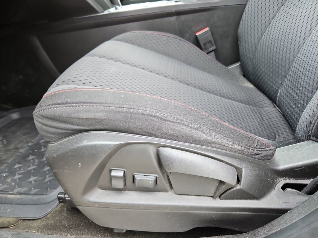 Used 2013 Chevrolet Equinox LS image 18