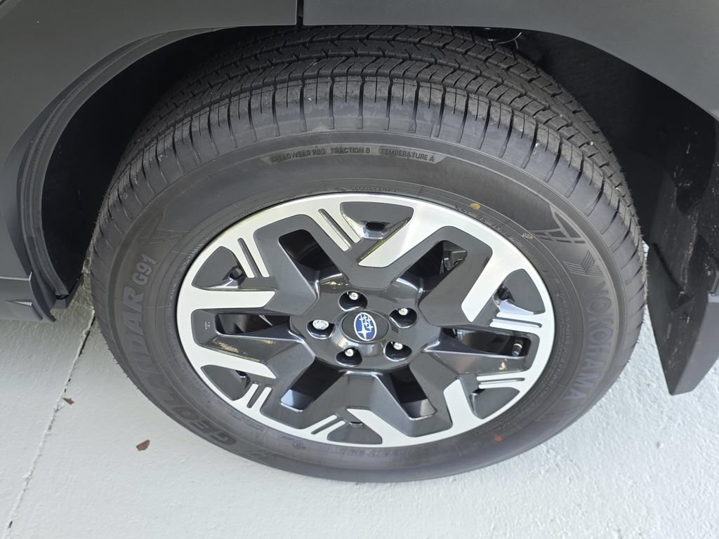 New 2026 Subaru Forester Premium AWD/4WD image 33